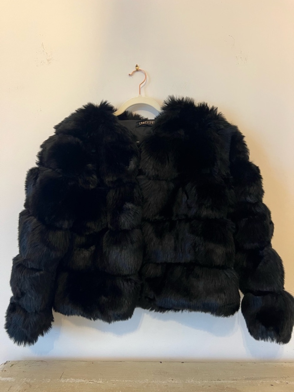 LANSHIFEI Faux Fur Jacket Black Collarless |  Small